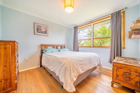 Photo of property in 28 Henry Street, Ebdentown, Upper Hutt, 5018