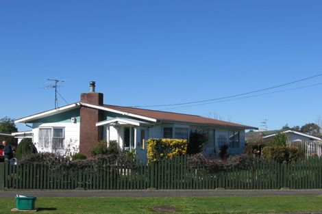 Photo of property in 10 Oak Street, Masterton, 5810