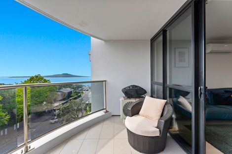 Photo of property in Mon Desir Apartments, 4b/175 Hurstmere Road, Takapuna, Auckland, 0622