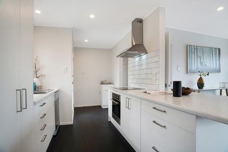 Photo of property in 11 Oriana Avenue, Lynfield, Auckland, 1042