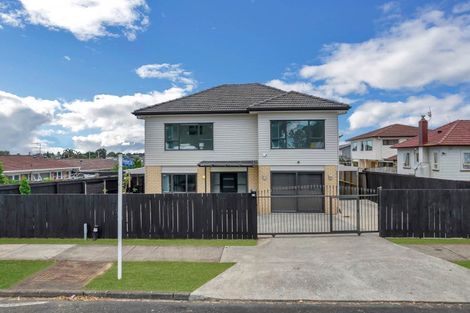 Photo of property in 12 Ranfurly Road, Papatoetoe, Auckland, 2104