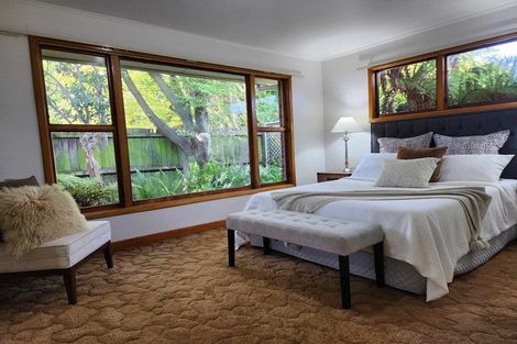 Photo of property in 32 Middlepark Road, Sockburn, Christchurch, 8042