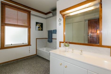 Photo of property in 5 Sealy Road, Bluff Hill, Napier, 4110