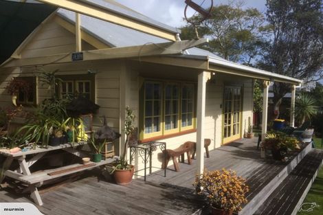 Photo of property in 81 Vauxhall Road, Devonport, Auckland, 0624