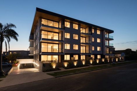 Photo of property in 205/8a Lake Pupuke Drive, Takapuna, Auckland, 0622