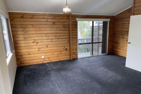 Photo of property in 80 Eugenia Rise, Totara Heights, Auckland, 2105