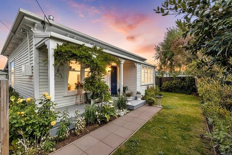 Photo of property in 83 Lonsdale Street, New Brighton, Christchurch, 8083