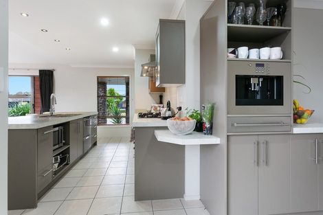 Photo of property in 3 Cooper Crescent, Cambridge, 3434