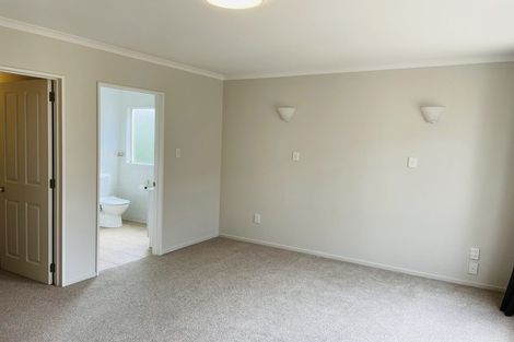 Photo of property in 10 Cellarmans Street, Te Atatu Peninsula, Auckland, 0610