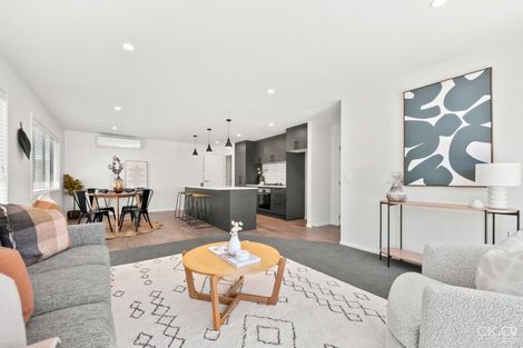 Photo of property in 33c Gemstone Drive, Birchville, Upper Hutt, 5018