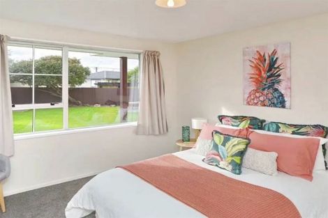 Photo of property in 4 Daytona Place, Parklands, Christchurch, 8083