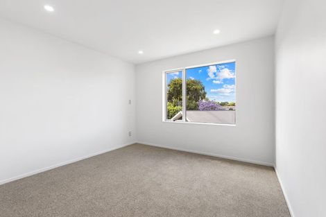 Photo of property in 2a Feasegate Street, Manurewa, Auckland, 2102
