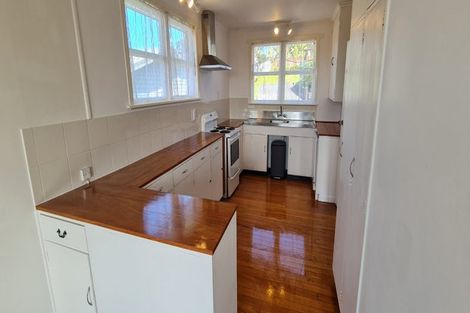Photo of property in 44 Exmouth Road, Northcote, Auckland, 0627