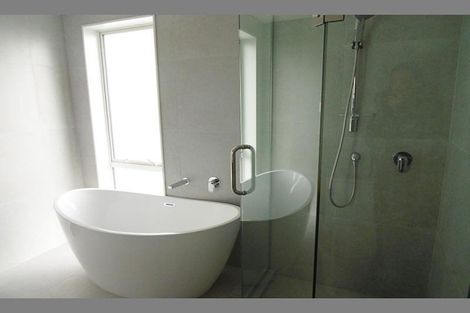 Photo of property in 32 Stephen Avenue, Henderson, Auckland, 0610