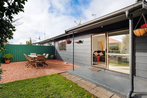 Photo of property in 19a Colonial Place, Kelvin Grove, Palmerston North, 4414
