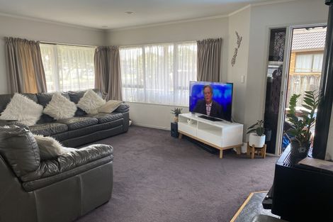 Photo of property in 31 Burswood Drive, Burswood, Auckland, 2013