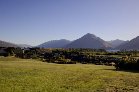 Photo of property in 8 Glenelg Lane, Jacks Point, 9371