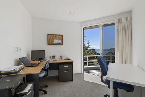 Photo of property in 32 Whale Cove, Stanmore Bay, Whangaparaoa, 0932