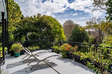 Photo of property in 5 Gill Road, Lowry Bay, Lower Hutt, 5013