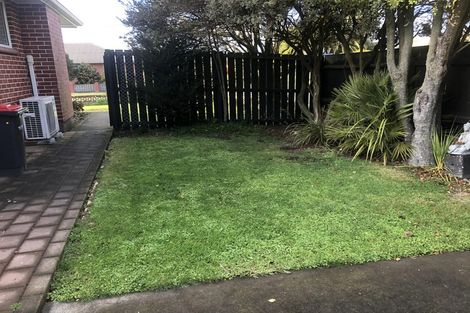 Photo of property in 2/3 Binstead Place, Avondale, Christchurch, 8061