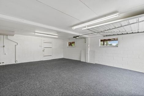 Photo of property in 46 Colwill Road, Massey, Auckland, 0614