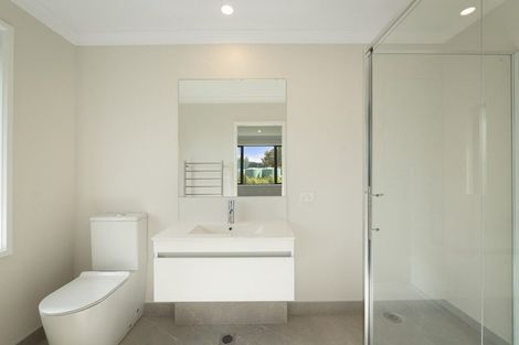 Photo of property in 24 Prestwick Lane, Aongatete, 3178