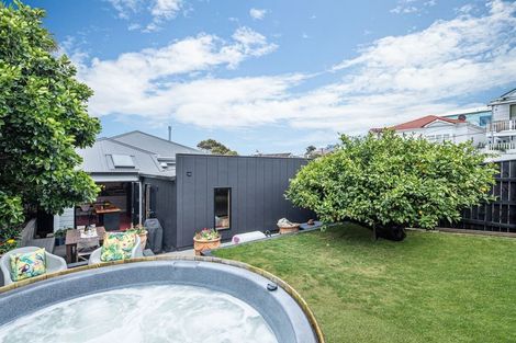 Photo of property in 2 Bourke Street, Kilbirnie, Wellington, 6022