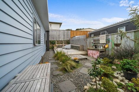 Photo of property in 17b Tuki Street, Titahi Bay, Porirua, 5022