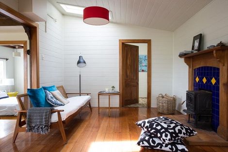 Photo of property in 333 Muritai Road, Eastbourne, Lower Hutt, 5013