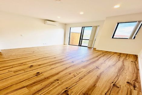 Photo of property in 51b Glendene Avenue, Glendene, Auckland, 0602