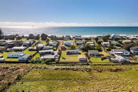 Photo of property in 252 Pukehina Parade, Pukehina, Te Puke, 3189