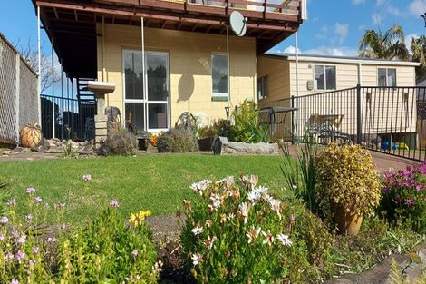 Photo of property in 46 Roretana Drive, Athenree, Katikati, 3177