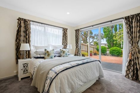 Photo of property in 200 Fisher Parade, Farm Cove, Auckland, 2012