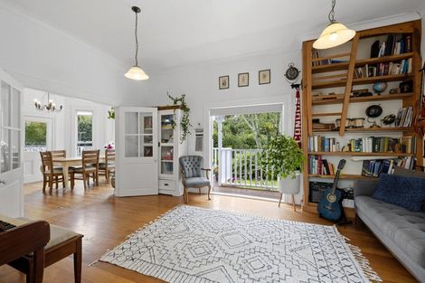 Photo of property in 160a Frankley Road, Frankleigh Park, New Plymouth, 4310