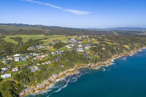 Photo of property in 5 Blue Moon Rise, Langs Beach, 0582