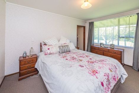Photo of property in 16 Akepiro Place, Tawhero, Whanganui, 4501