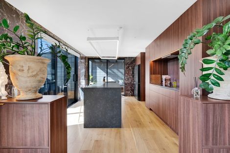 Photo of property in 12a Baring Terrace, Strandon, New Plymouth, 4312