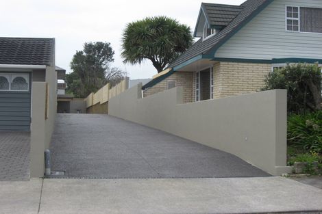 Photo of property in 11 Dixon Street, Oakura, 4314