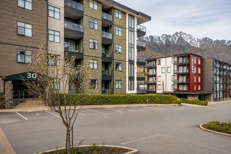 Photo of property in Wyndham Gardens Apartments, 30 Red Oaks Drive, Frankton, Queenstown, 9300