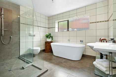 Photo of property in 47 Peterhouse Street, Tawa, Wellington, 5028