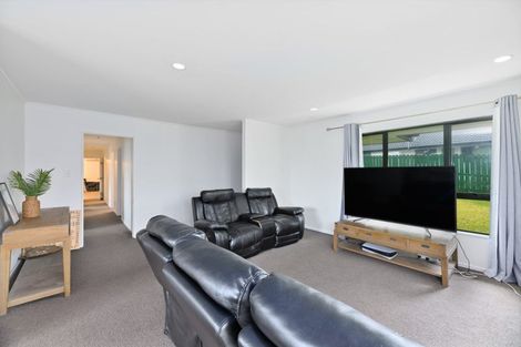 Photo of property in 32 Legacy Drive, Henderson, Auckland, 0612