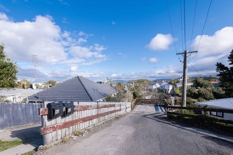 Photo of property in 86a Black Rock Road, Newlands, Wellington, 6037