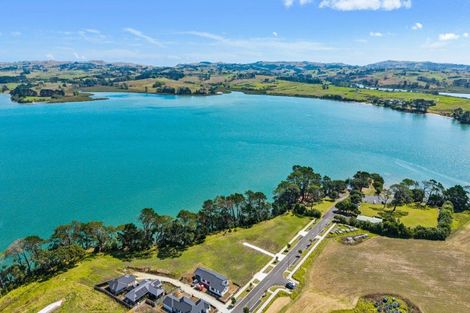 Photo of property in 4d Mclarin Road, Glenbrook, 2681