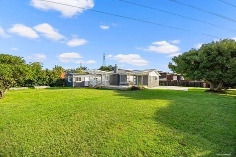 Photo of property in 56 Dale Crescent, Pakuranga, Auckland, 2010