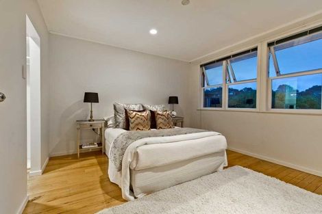 Photo of property in 456 Beach Road, Murrays Bay, Auckland, 0630