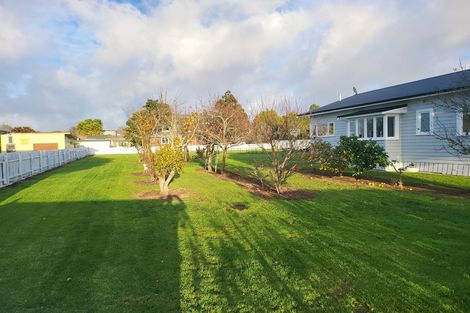 Photo of property in 246 Hepburn Road, Glendene, Auckland, 0602