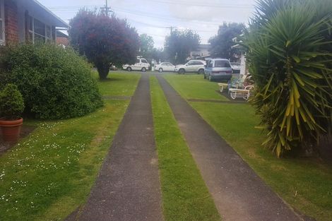 Photo of property in 3/2 Saltburn Road, Milford, Auckland, 0620