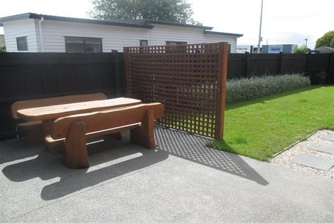 Photo of property in 735 Main North Road, Belfast, Christchurch, 8051