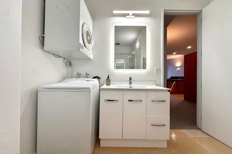 Photo of property in De Vere Apartments, 4/23 Tennyson Street, Te Aro, Wellington, 6011