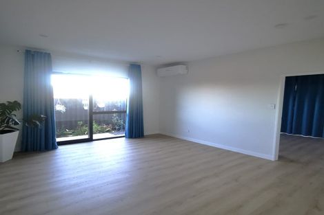 Photo of property in 33 Kotuitui Drive, Wainui, Silverdale, 0992